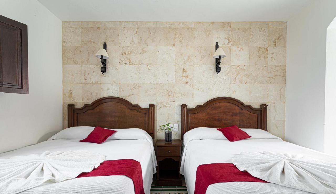 ואיאדוליד La Aurora Hotel Colonial מראה חיצוני תמונה