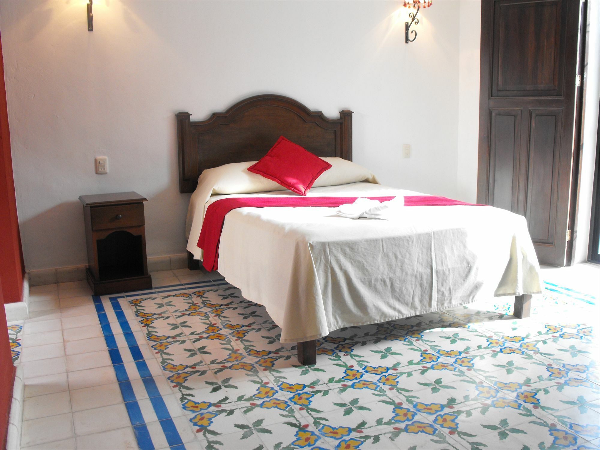 ואיאדוליד La Aurora Hotel Colonial מראה חיצוני תמונה